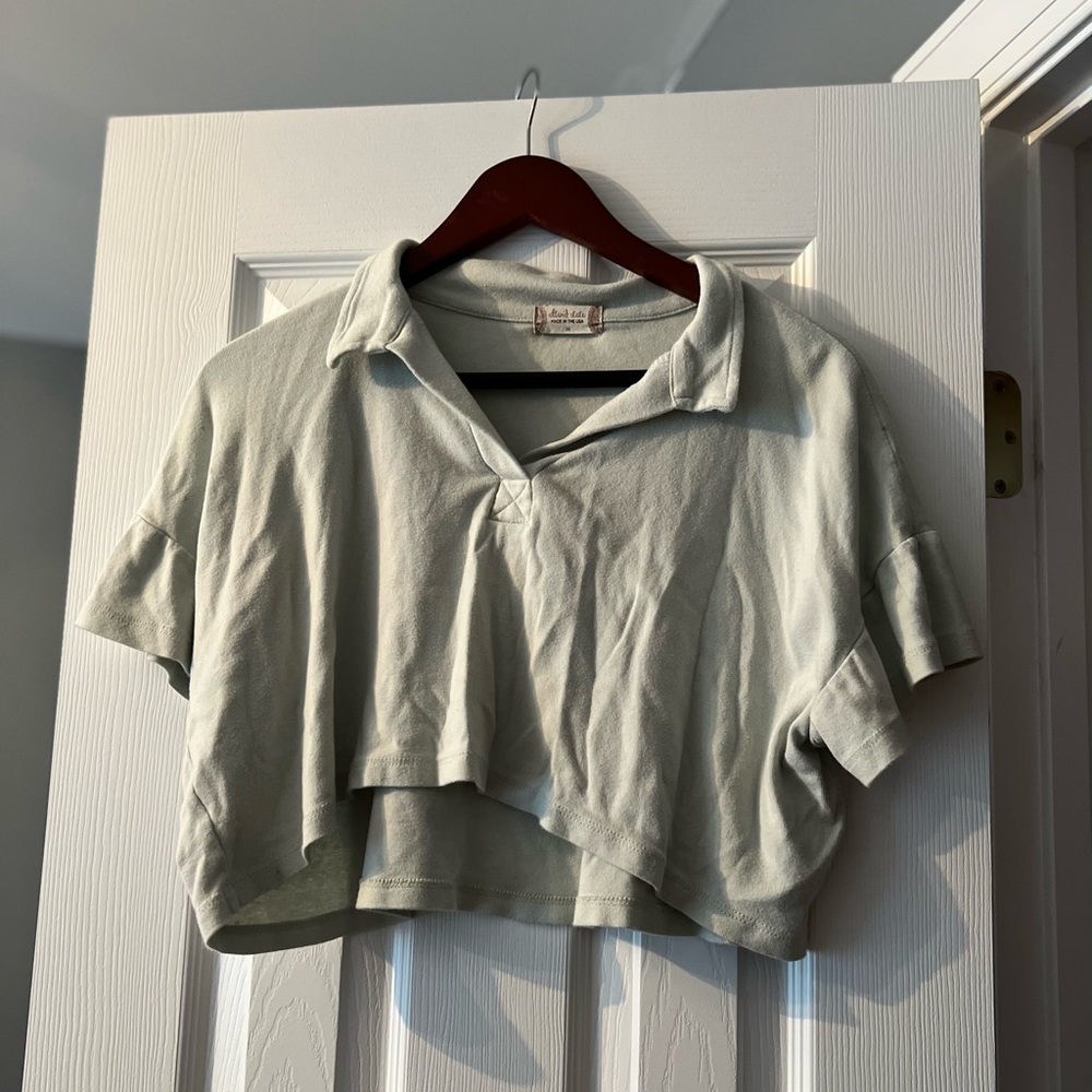 Mint collared casual t-shirt (size M)